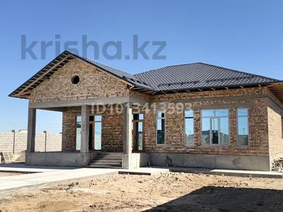 Отдельный дом · 6 комнат · 200 м² · 10 сот., Уштобе 31 — ЖАҢА ҚАЛА, ЖИБЕК ЖОЛЫ ПАРК, АКИМАТ, СТАДИОН за 34.5 млн ₸ в Туркестане