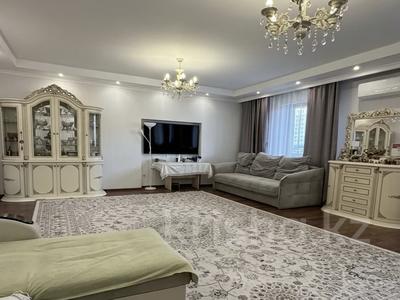 5-комнатная квартира · 218 м² · 9/10 этаж, Райымбека 481в за 85 млн ₸ в Алматы, Алатауский р-н