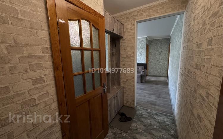 3-комнатная квартира · 56.7 м² · 5/5 этаж, 1 микрорайон 4 за 20 млн ₸ в Семее — фото 2