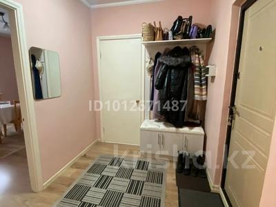 1-бөлмелі пәтер · 51 м² · 3/10 қабат, мкр Акбулак 8 — За супермаркетом Смолл, бағасы: 220 000 ₸ в Алматы, Алатауский р-н