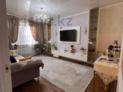 2-бөлмелі пәтер · 61 м² · 2/5 қабат, Ақсай-5 ш/а., бағасы: 45 млн ₸ в Алматы, Ауэзовский р-н