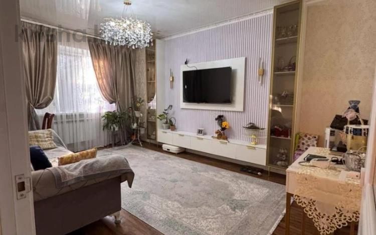 2-бөлмелі пәтер · 61 м² · 2/5 қабат, Ақсай-5 ш/а., бағасы: 45 млн ₸ в Алматы, Ауэзовский р-н — фото 4