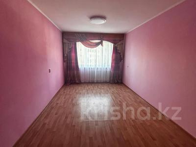 2-комнатная квартира · 54 м² · 3/10 этаж, Естая 134 за 23.5 млн 〒 в Павлодаре