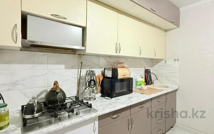 2-бөлмелі пәтер · 54.1 м² · 1/5 қабат, 11 ш/а., бағасы: 19.5 млн ₸ в Актобе, мкр 11 — фото 2