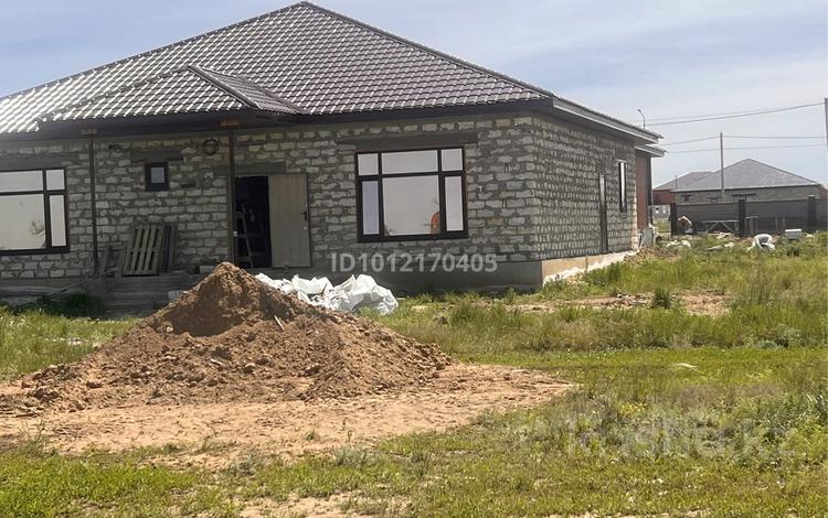 Үйдің бір бөлігі · 5 бөлме · 225 м² · 10 жүзд., Жанаконыс 3 — Жанаконыс 3 первый ряд возле главного трасса, бағасы: 35 млн ₸ в Актобе, жилой массив Жанаконыс — фото 2