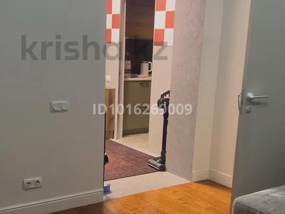 2-бөлмелі пәтер · 65 м² · 1/3 қабат, Сейдимбека 110/1, бағасы: 500 000 ₸ в Алматы, Наурызбайский р-н