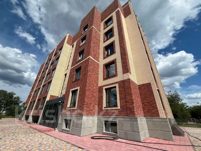 2-комнатная квартира · 76.2 м² · 2/5 этаж, Жамакаева за ~ 38.1 млн 〒 в Семее