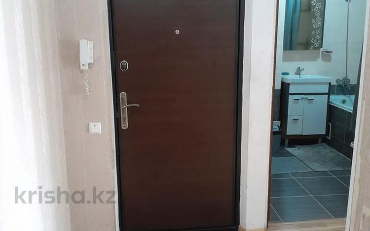 2-комнатная квартира · 54 м² · 4/5 этаж, 8-й микрорайон 14 — 8 микрорайон за 180 000 ₸ в Шымкенте, Туран р-н — фото 2