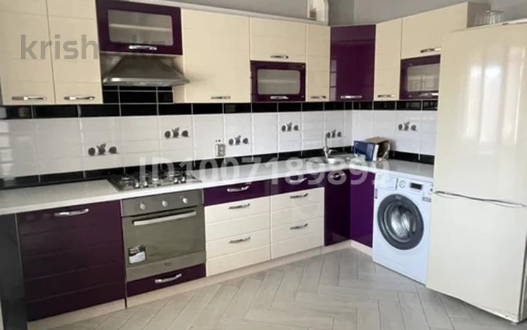 2-комнатная квартира · 81 м² · 5/5 этаж, мкр. Алтын орда, Молдагулова 57в к1 — Молдагулова-Тауелсиздик за 39 млн ₸ в Актобе — фото 4