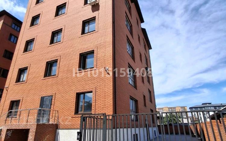 3-бөлмелі пәтер · 86.3 м² · 2/5 қабат, габбасова 98 — за цумом, бағасы: 41 млн ₸ в Семее — фото 2