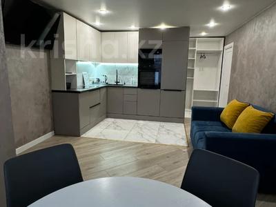 4-комнатная квартира · 75 м² · 3/5 этаж, Крылова 48 за 35 000 〒 в Караганде