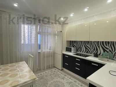 Аренда квартир в Астане: 1-комнатная квартира · 40 м² · 6/7 этаж, Бараева 18 — Валиханова Иманбаева за 220 000 〒 1-комнатная квартира · 40 м² · 6/7 этаж, Бараева 18 — Валиханова Иманбаева за 220 000 〒 в Астане, р-н Байконур