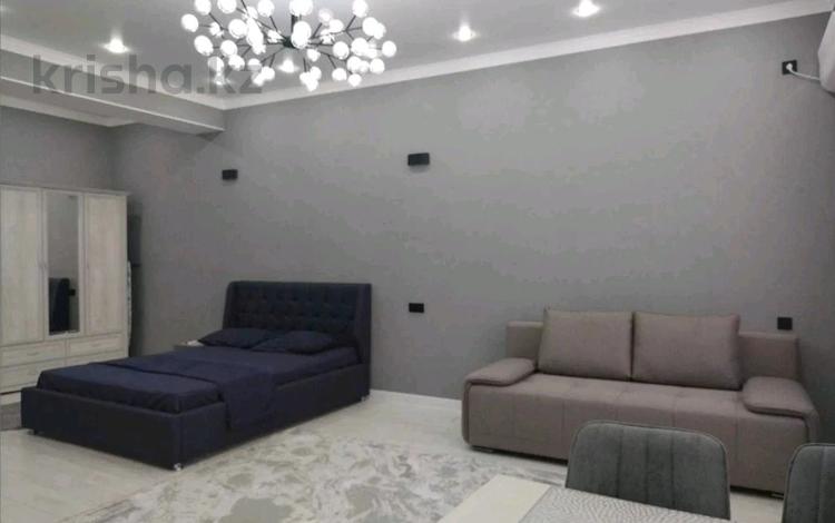 1-бөлмелі пәтер · 40 м² · 6/18 қабат, Розыбакиева 237/1 — Штрауса, бағасы: 20 000 ₸ в Алматы, Бостандыкский р-н — фото 2