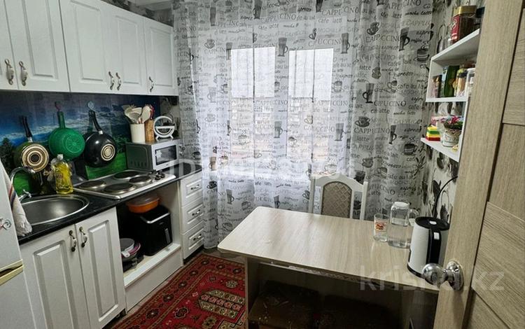 1-комнатная квартира · 29 м² · 5/5 этаж, Майкудук, Майкудук, 15й микрорайон 7 за 8 млн ₸ в Караганде, Алихана Бокейханова р-н — фото 2
