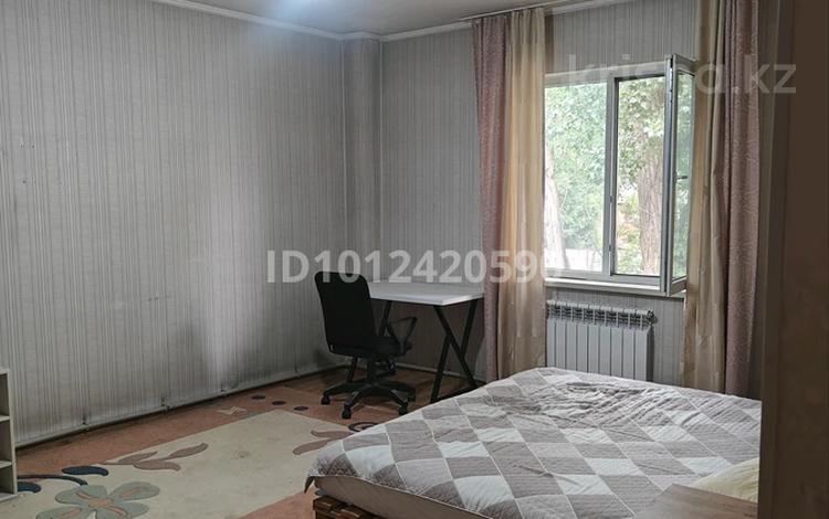 1-бөлмелі пәтер · 50 м² · 2/3 қабат, Тюменская 10, бағасы: 180 000 ₸ в Алматы, Жетысуский р-н — фото 2