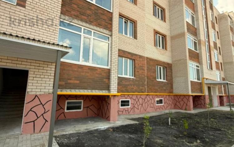 1-бөлмелі пәтер · 46.7 м² · 2/5 қабат, Алтын орда ш/а., бағасы: 10.5 млн ₸ в Актобе, мкр. Алтын орда — фото 2