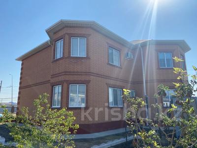 Отдельный дом · 6 комнат · 333 м² · 12 сот., мкр Курсай 45 за 65 млн ₸ в Атырау