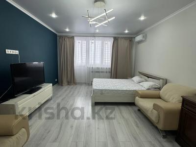 2-комнатная квартира · 83.4 м² · 4/5 этаж, Желтоксан за 30 млн 〒 в Уральске