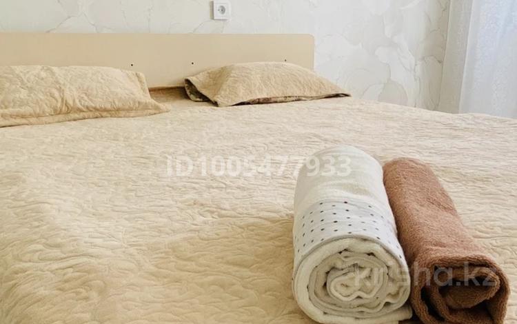 1-комнатная квартира · 30 м² · 2/5 этаж, мкр Северо-Восток, Оракбаева — Остановка детская больница, Сергей тюленина за 8 000 〒 в Уральске — фото 5