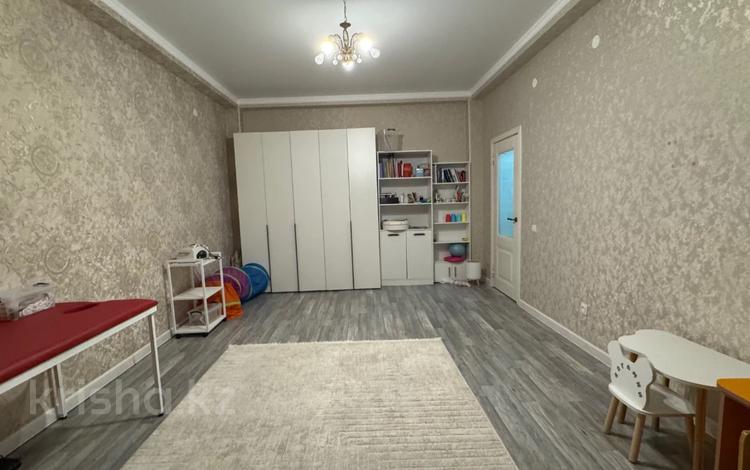 1-комнатная квартира · 45 м² · 1/6 этаж, 17-й мкр 77 за 13.5 млн ₸ в Актау — фото 2