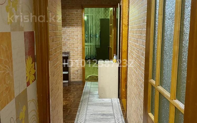 3-бөлмелі пәтер · 69 м² · 1/5 қабат, мкр. Самал 20, бағасы: 20 млн ₸ в Талдыкоргане, военный городок Улан — фото 2