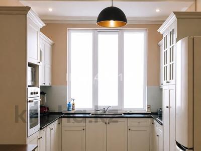4-бөлмелі пәтер · 150 м² · 3/9 қабат, 15-ш/а. 55, бағасы: 350 000 ₸ в Актау, 15-й мкр