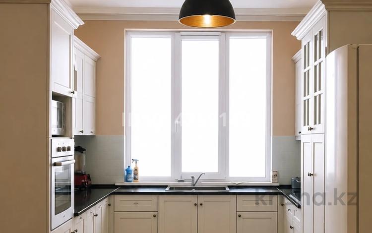 4-бөлмелі пәтер · 150 м² · 3/9 қабат, 15-ш/а. 55, бағасы: 350 000 ₸ в Актау, 15-й мкр — фото 14