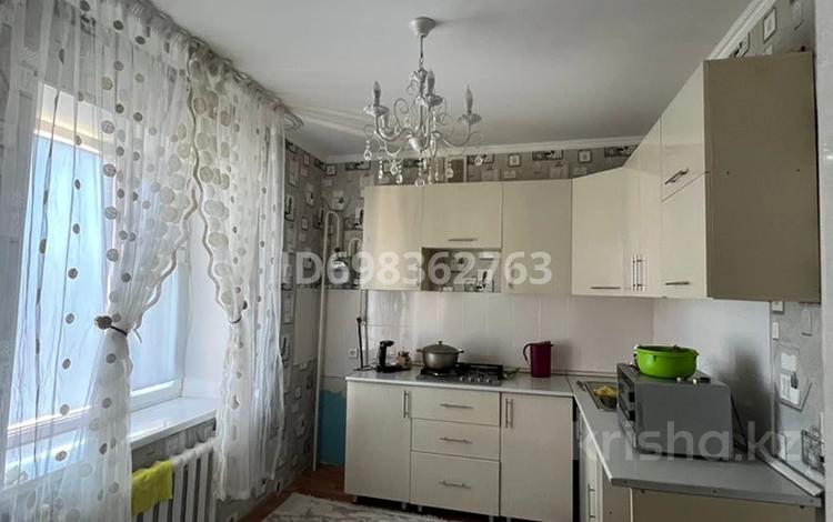 3-комнатная квартира · 75 м² · 5/5 этаж, Демесинова 77а — Школа Зерде за 200 000 ₸ в  — фото 2