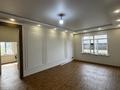 Үйдің бір бөлігі · 6 бөлме · 180 м² · 7.5 жүзд., Ансар 94 — Продам новый частный дом на участке 7,5 соток (ЛПХ) Продается просторный и качественно построенный дом 2026 года постройки. Характеристики дома: * Размер дома: 14 × 17 м. * Общая площадь по полу: 180 м². * Участок: 7,5 соток, ЛПХ. * Год постройки: 2026. Строительные материалы и преимущества: * Надежный фундамент глубиной до 1 метра с армированием российской арматурой. * Бетон марки М350. * Стены из автоклавного газоблока. * Кровля из модульной металлочерепицы цвета «Антрацит», толщина металла 0,47 мм. * Качественная стропильная система из сосны. * Полностью утепленная крыша эковатой. * Напольное покрытие — ламинат 33 класса, толщина 8 мм. * Установлен мощный газовый котел на 420 м². Дом строился для себя с использованием качественных материалов и соблюдением строительных норм. Отличный вариант для комфортного проживания большой семьи. По всем вопросам звоните или пишите., бағасы: 57 млн ₸ в Кемертогане — фото 2