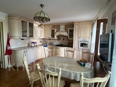 3-комнатная квартира · 120.5 м² · 3/10 этаж, Пацаева 6 за 37.5 млн 〒 в Актобе