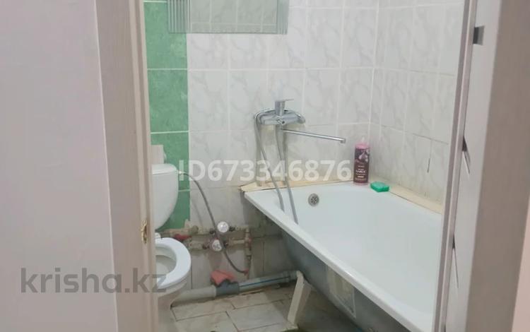 1-комнатная квартира · 85 м² · 4/5 этаж, мкр Центральный, Махамбета за 8 000 ₸ в Атырау — фото 8