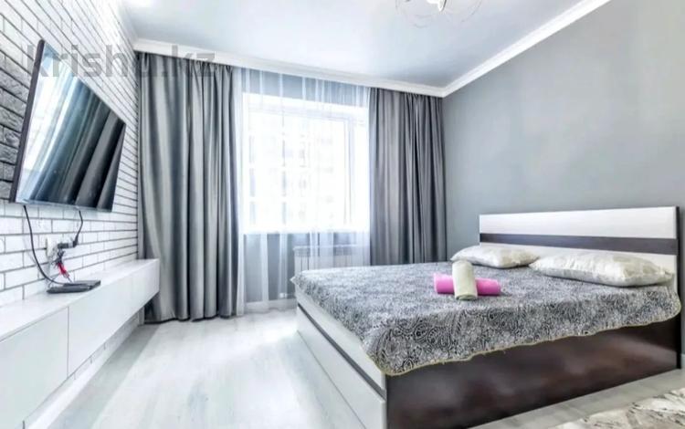 1-комнатная квартира · 50 м² · 6/11 этаж, 16-й мкр 57 — МОРЕ,АКВАПАРК,ТРК АКТАУ,ЦЕНТР ГОРОДА за 8 000 ₸ в Актау — фото 2