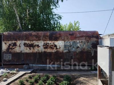 Гараж · Аэропорт 6/1 — Конечка Юности, бағасы: 800 000 〒 в Семее, Красный Кордон