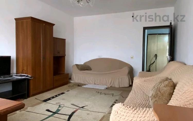 3-комнатная квартира, 82 м², 8/10 этаж помесячно, Каратал за 200 000 〒 в Талдыкоргане, Каратал — фото 2