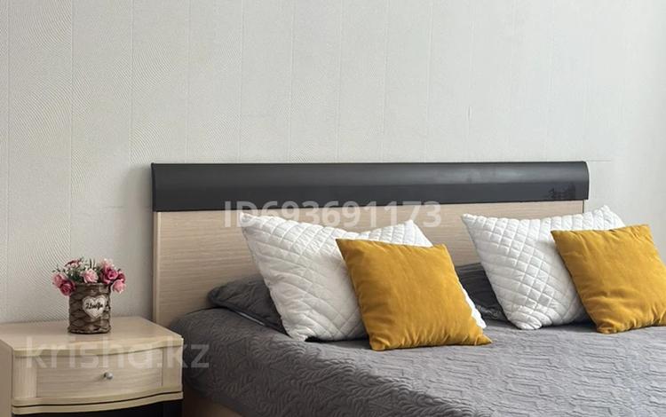 1-бөлмелі пәтер · 36 м² · 9/12 қабат, Сарыарка 11 — Сарыарка- Кенесары, бағасы: 4 000 ₸ в Астане, Сарыарка р-н — фото 2