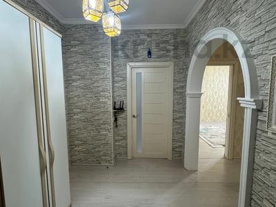 Аренда квартир в Атырауской обл.: 4-комнатная квартира · 87 м² · 6/9 этаж, Сары Арка 29 за 350 000 〒 4-комнатная квартира · 87 м² · 6/9 этаж, Сары Арка 29 за 350 000 〒 в Атырау