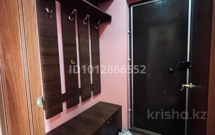 3-бөлмелі пәтер · 64 м² · 4/10 қабат, мкр Юго-Восток, Мкр Степной 4 20, бағасы: 35 млн ₸ в Караганде, Казыбек би р-н — фото 18