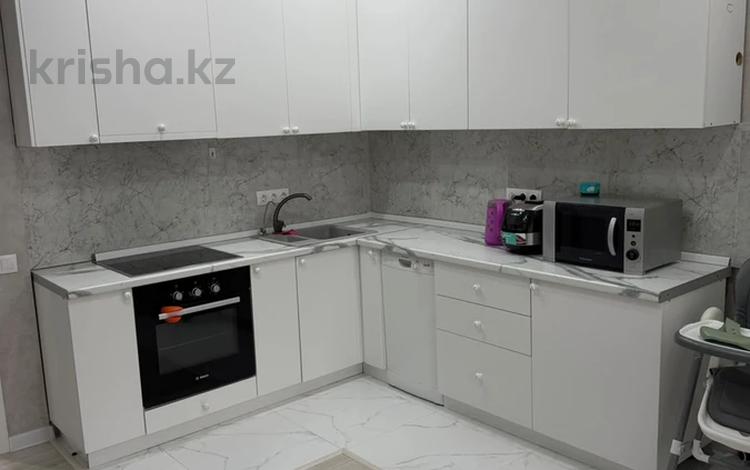 2-комнатная квартира · 61 м² · 2/10 этаж, Бокейхана за 42 млн ₸ в Астане, Есильский р-н — фото 2