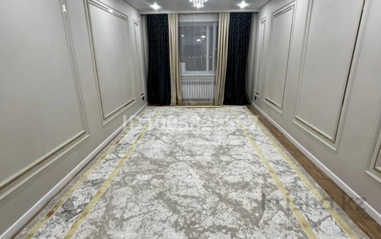 2-комнатная квартира · 69 м² · 1/5 этаж, мкр. Алтын орда, микрорайон Батыс-2 49р за 24.5 млн 〒 в Актобе — фото 2