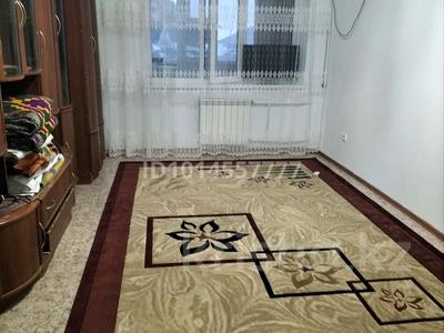 2 бөлме · 65 м² · 5/10 қабат, 12 ш/а. — Дина супермаркет, бағасы: 50 000 ₸ в Актобе, мкр 12