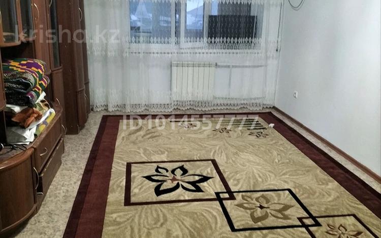 2 комнаты · 65 м² · 5/10 этаж, мкр 12 — Дина супермаркет за 50 000 ₸ в Актобе — фото 2