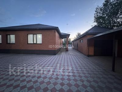 Жеке үй · 4 бөлме · 170 м² · 10 жүзд., Казына 19 — Биекенова, бағасы: 55 млн ₸ в Актобе, жилой массив Заречный-3