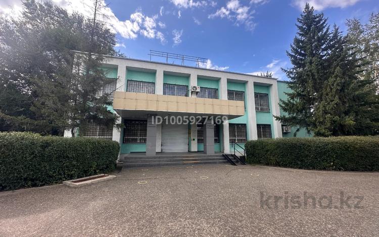 Свободное назначение, офисы, магазины и бутики, склады, общепит, медцентры и аптеки, кабинеты и рабочие места · 1000 м² за 5.9 млн 〒 в Усть-Каменогорске — фото 10