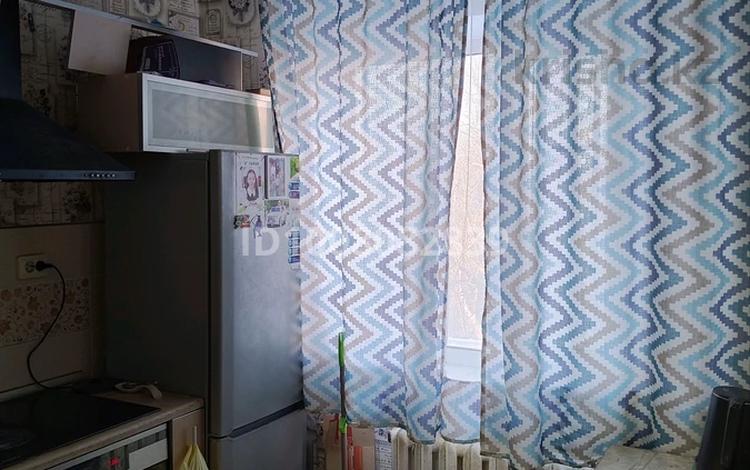 3-бөлмелі пәтер · 58 м² · 5/5 қабат, Назарбаева 4 — Назарбаева Торайгырова, бағасы: 19 млн ₸ в Павлодаре — фото 2
