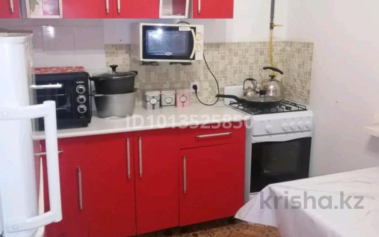 2-бөлмелі пәтер · 65.6 м² · 1/3 қабат, "Шығыс 2" ш/а., бағасы: 13 млн ₸ в Актау, мкр "Шыгыс 2" — фото 2