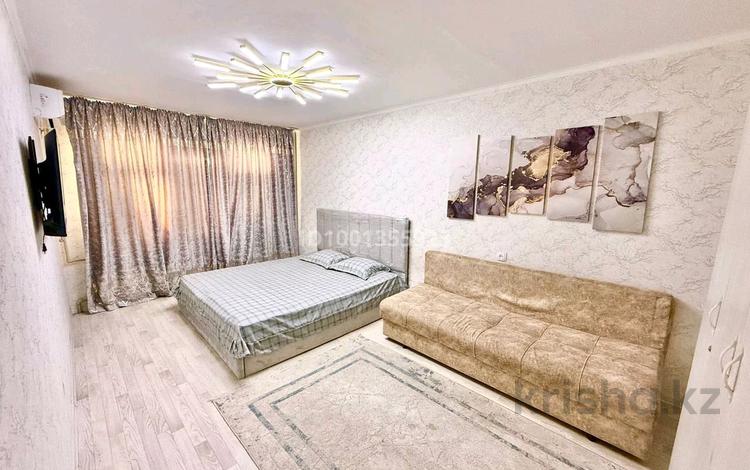 1-комнатная квартира · 35 м² · 2/5 этаж, Казыбек би 24 — Жайна Площадь Гор Парк за 10 000 ₸ в  — фото 7