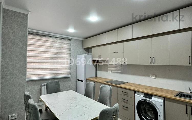 1-комнатная квартира · 40 м² · 9/12 этаж, мкр Кайтпас 1, Байдибек би за 180 000 ₸ в Шымкенте, Каратауский р-н — фото 2