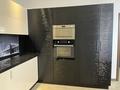 3-бөлмелі пәтер · 170 м² · 33/37 қабат, Желтоксан 2/3, бағасы: 50 000 ₸ в Астане, Сарыарка р-н — фото 3