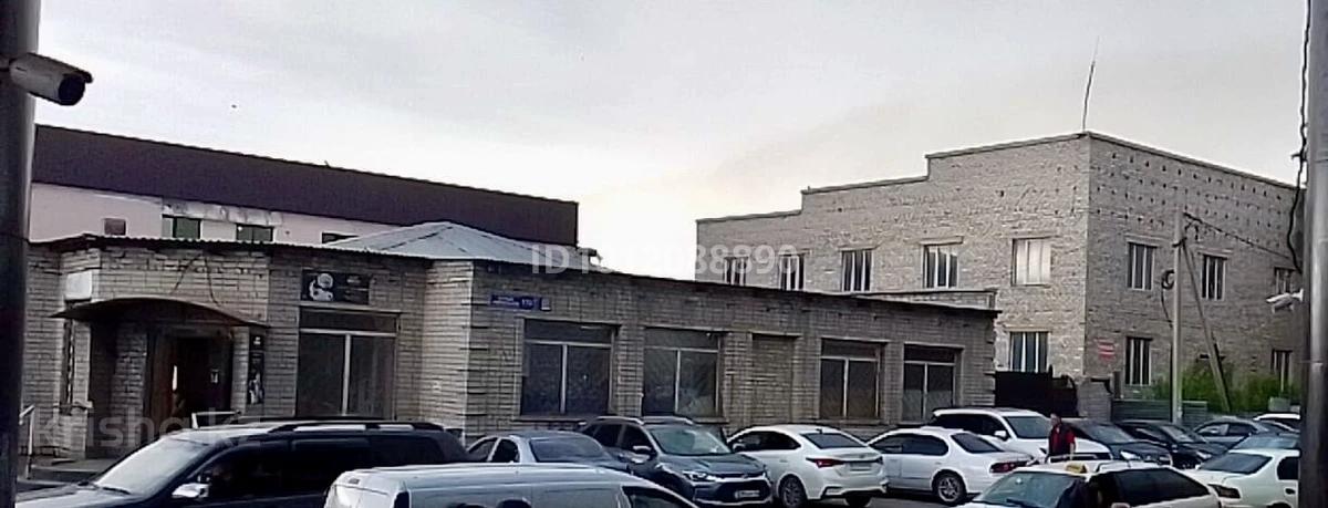 Офисы, магазины и бутики, склады · 1200 м²