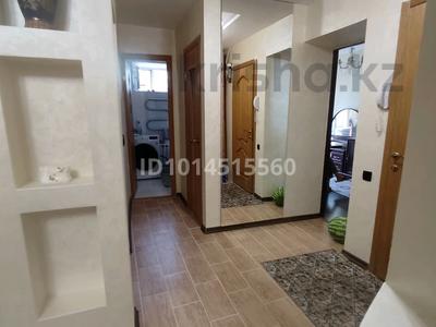 3-бөлмелі пәтер · 70 м² · 4/4 қабат, Казыбек би 106, бағасы: 29 млн ₸ в Таразе